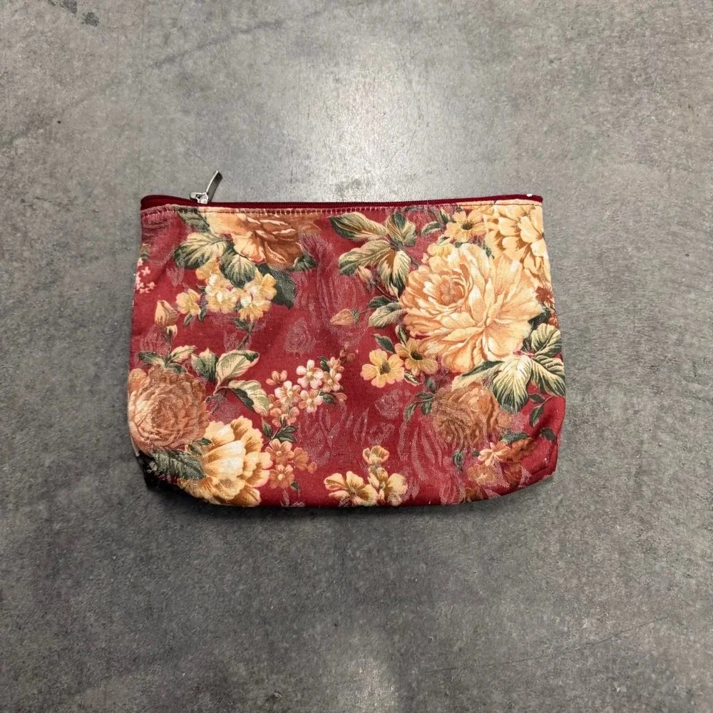 Vintage 70's Floral Zipper Cosmetic Makeup Travel Pouch Burgundy Rose Print Bag